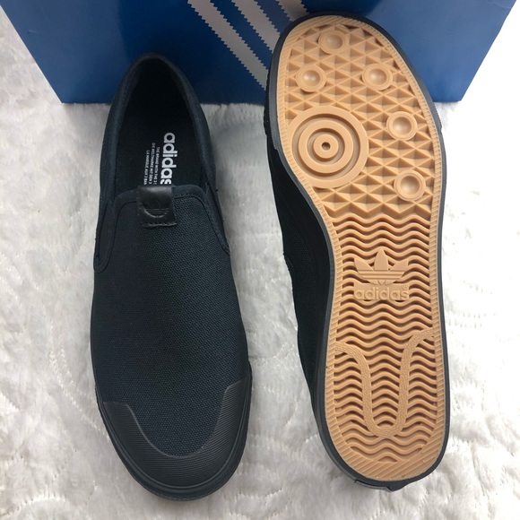 Adidas - Picture 5 of 8